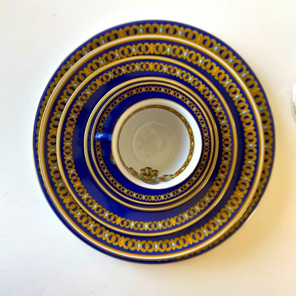 RARE VINTAGE HERMÈS COCARDE DE SOIE COMPLETE 6 PIECE PLACE SETTING - Picture 4 of 11